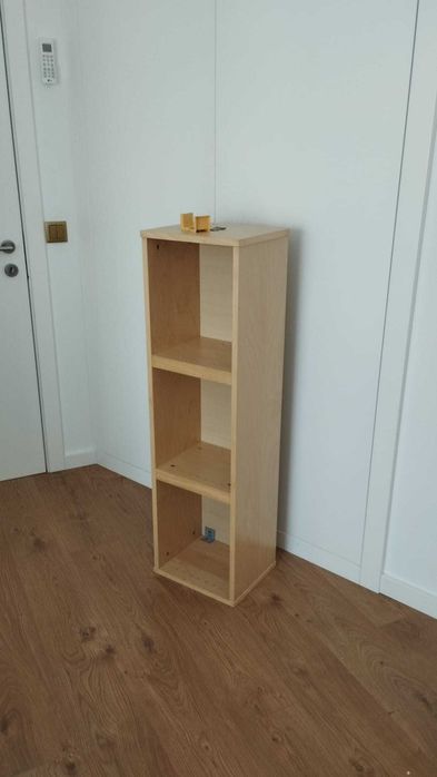 Estante de Madeira com 3 Prateleiras – 120,5 × 34,5 × 28 cm