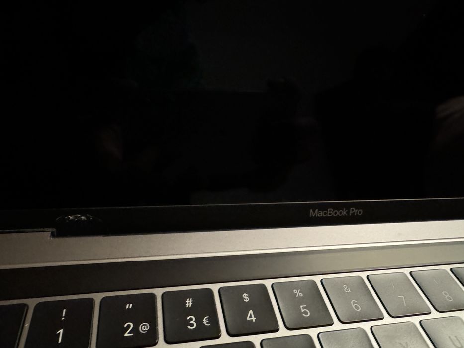 MacBook Pro com touch bar