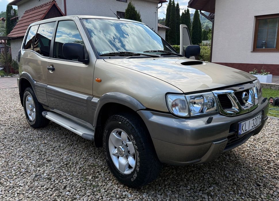 Nissan Terrano Nissan Terrano II 2,7 diesel 125km