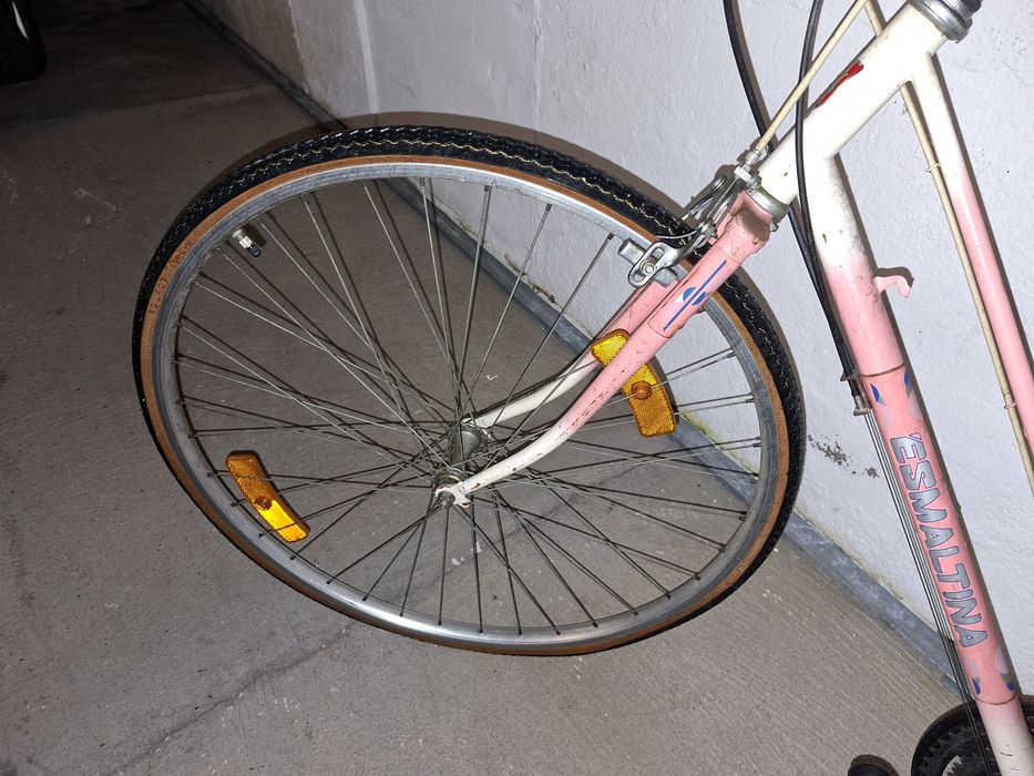 Bicicleta clássica Esmaltina para restauro