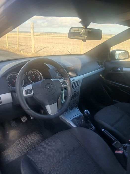 Opel astra comercial