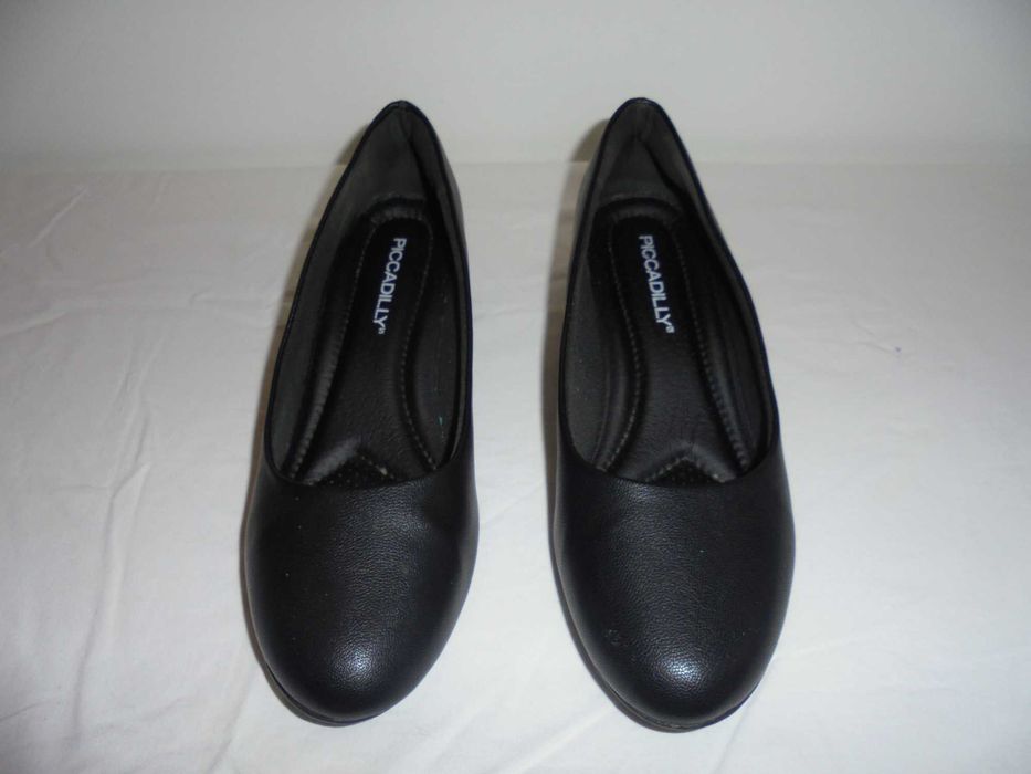 sapatos de mulher cor pretos