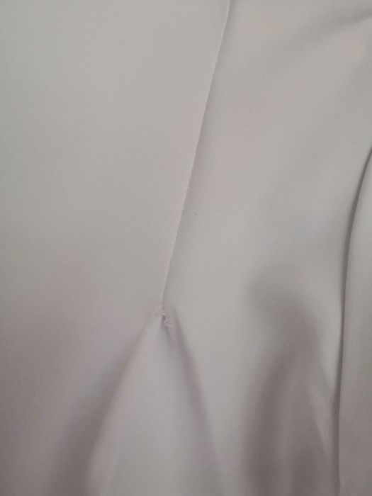 Biała dluga alba komunijna strój dla chłopca do Komuni 140 cm