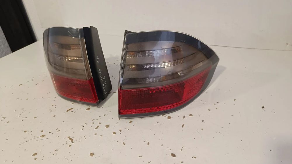 Farolim farol tras direito Ford S max 2008