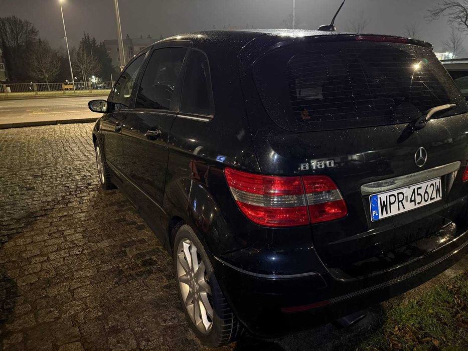 Mercedes B180 2.0 CDI 2008 – Czarny, Zadbany, Piękne Alufelgi!