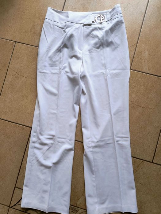 eleganckie białe spodnie letnie proste nogawki M&S 36