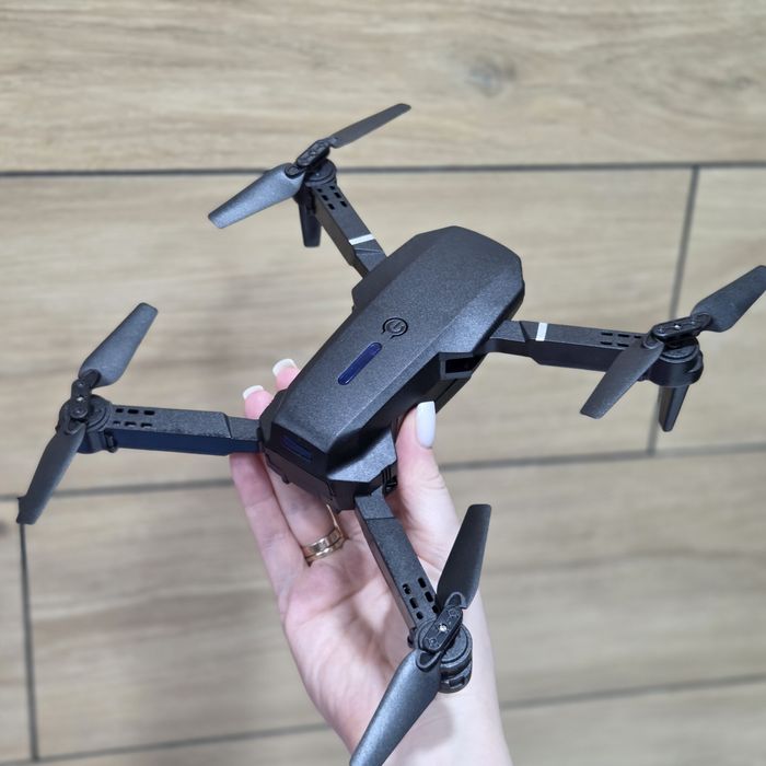 Міні дрон 4К Е88 WI-FI, HD камера, квадрокоптер для дітей