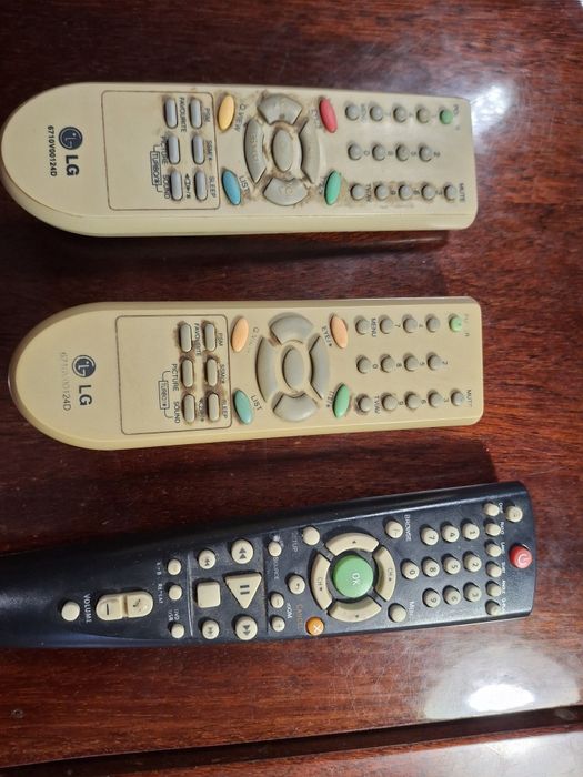 Пульты  3  штуки.