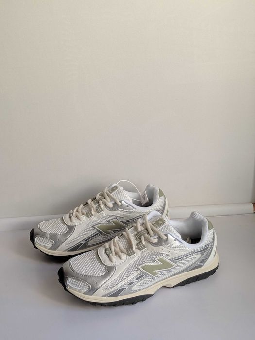 Чоловічі кросівки New Balance 204L Silver Metallic Green  | 41 - 46