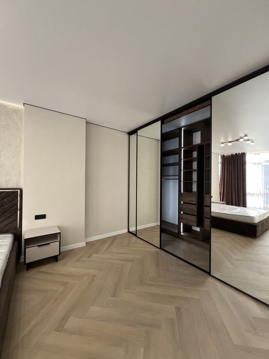 Велика та стильна 1 кімнатна квартира на 5 поверсі, жк закритого типу