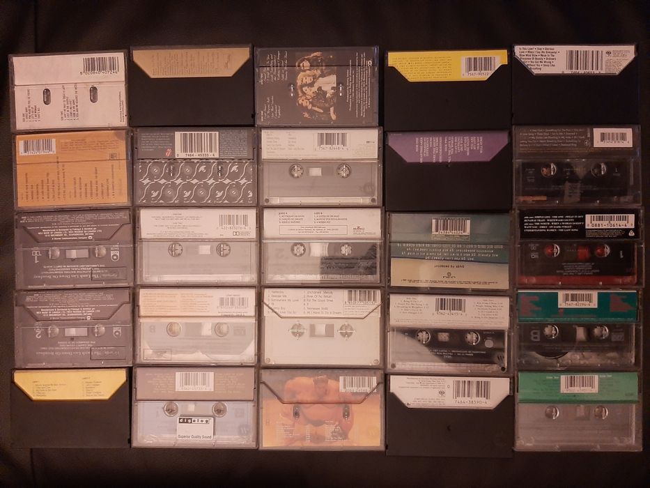 Cassetes k7s 70, 80 soul, rock, pop Genesis, Stone, Elton John,delfins