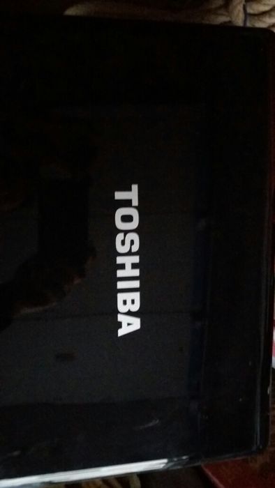 Computador thoshiba para reparar ou para peças64738934823555120