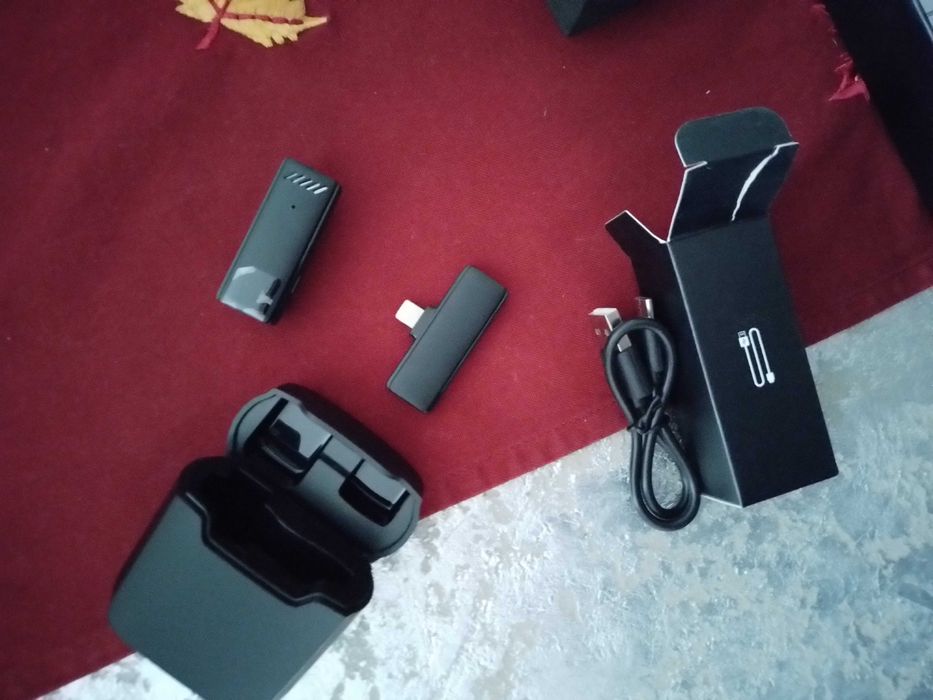 Bezprzewodowy mikrofon krawatkowy do IPhone