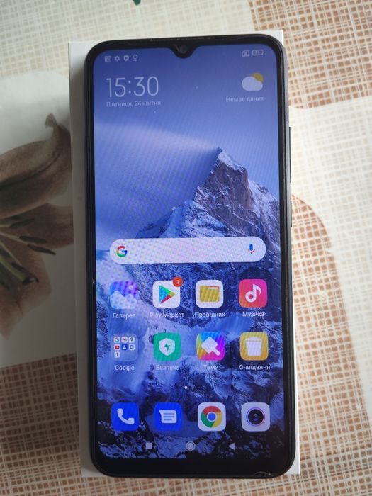 Продам мобільний телефон Xiaomi Redmi 9c NFC 4/64