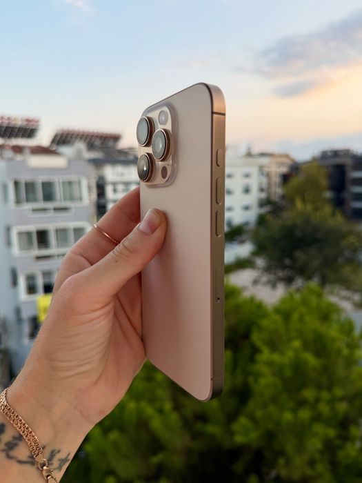 IPhone 16 pro, 256gb, Desert titanium. Состояние идеальное