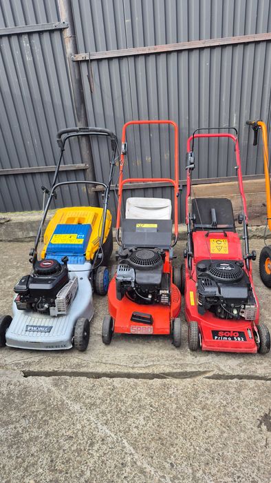 Газонокосилка бензинова .