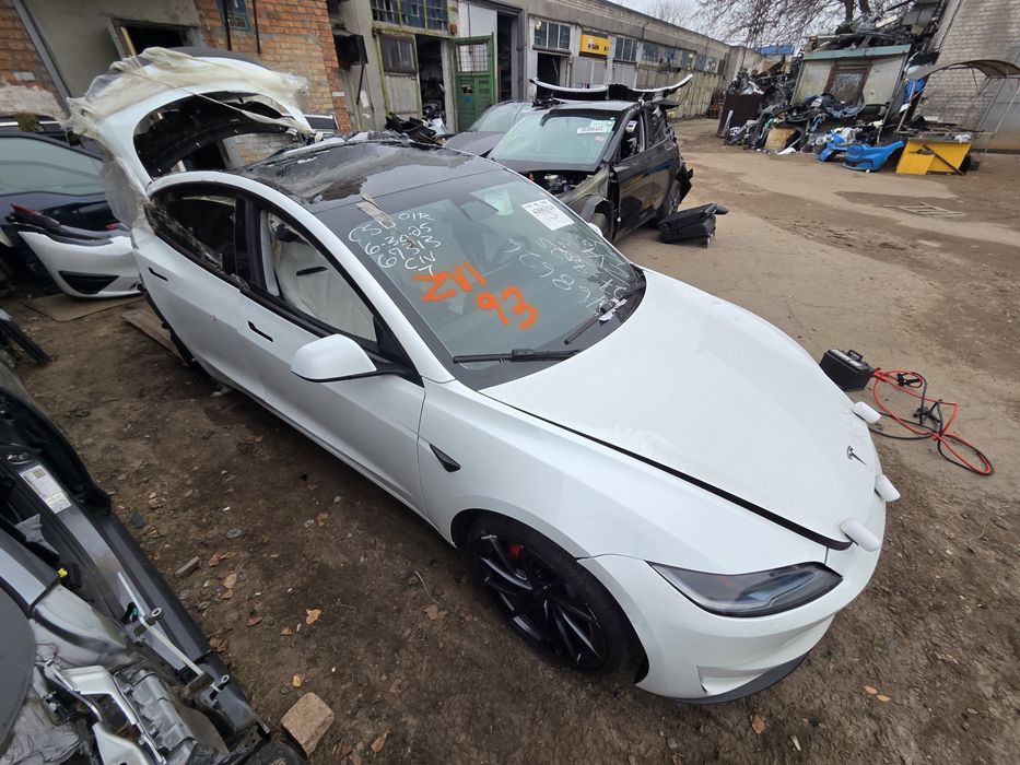 Разборка Tesla Model 3 Performance  Highland  бампер фара Капот крыло
