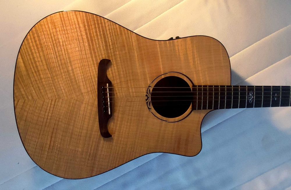 Guitarra Acústica FENDER