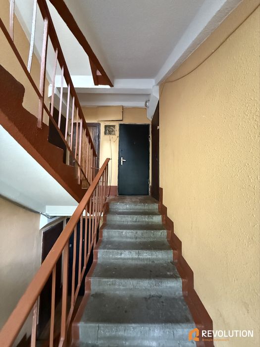 Без% , продаж 1 кімнатної квартири Бульвар Верховної Ради 18а, метро