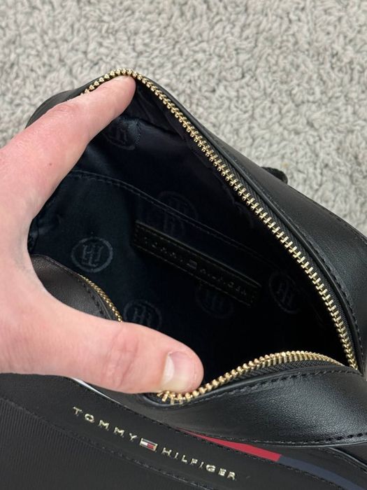 Месенджер Tommy Hilfiger