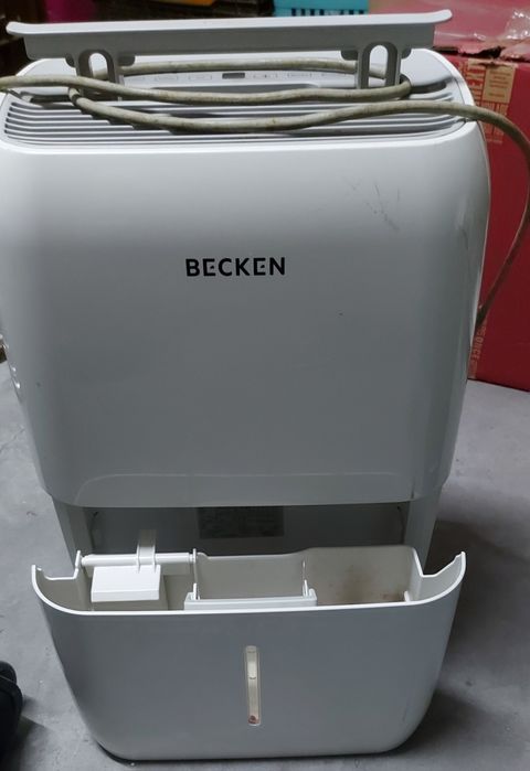 Desumidificador Beken digital 20L Como novo