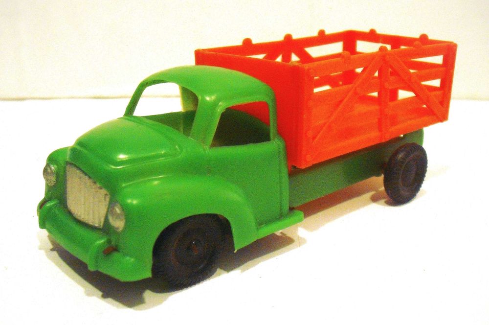 Camionete antiga da PEPE - anos 60's