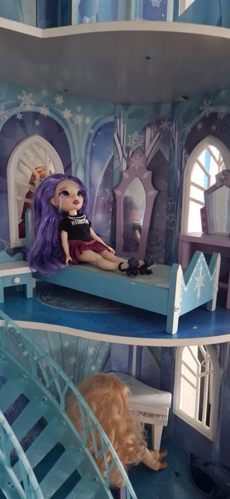 Domek drewniany dla lalek kindkraft, zamek elzy