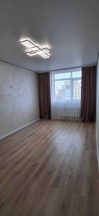 Продаж 1 к квартири