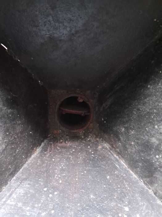 Чудовий, потужний, міцний млинок (круподробілка)