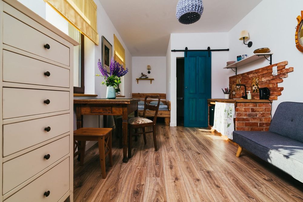Pokoje/apartamenty Kaszuby. Wieżyca. Kolano. Jezioro.Konie