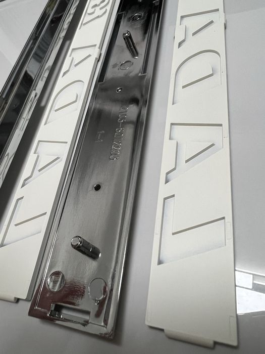 Задня рання емблема шильдик ВАЗ 2101 2102 2103 2106 Жигули СССР Жигулі