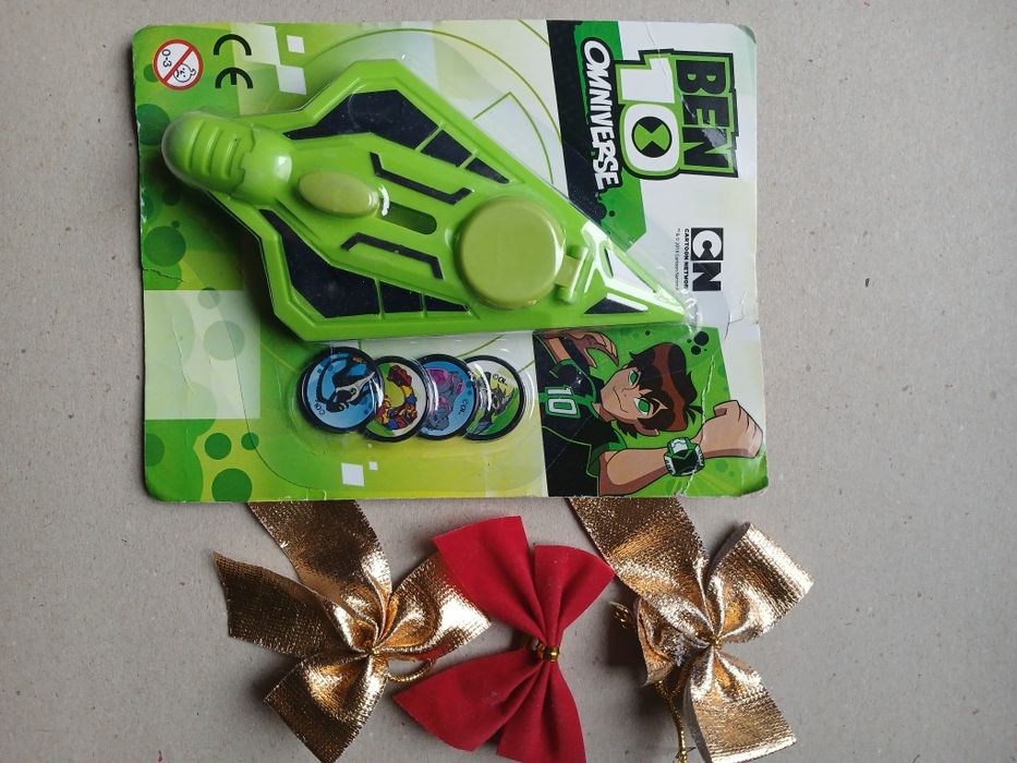 Ben 10 wyrzutnia dyski zestaw