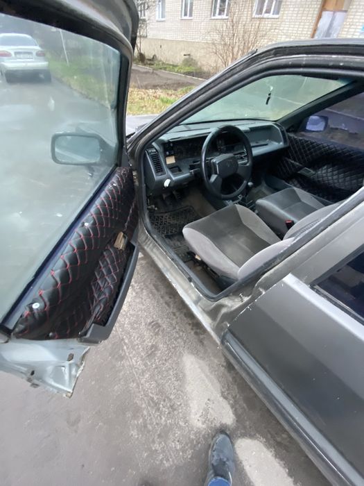 Терміново.! Продам Рено 21  1.7 газ/бензин ( можливий обмін )