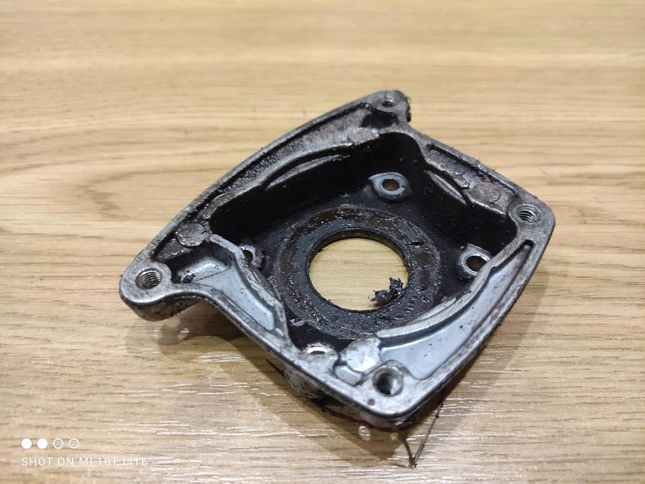 Kubota X760 Nożyce Obudowa Silnika Karter Pokrywa