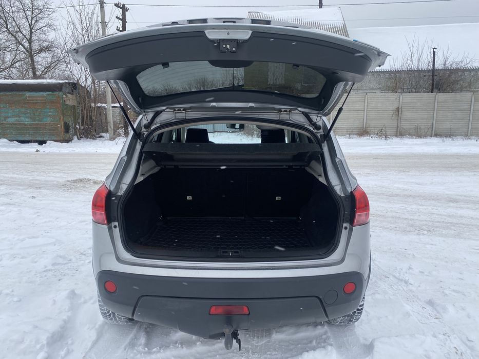 NISSAN Qashqai В отличном состоянии