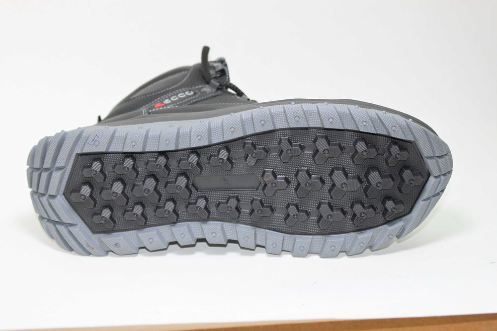 ECCO - высокие зимние ботинки- кросівки- кроссовки на меху.(131-02мех)