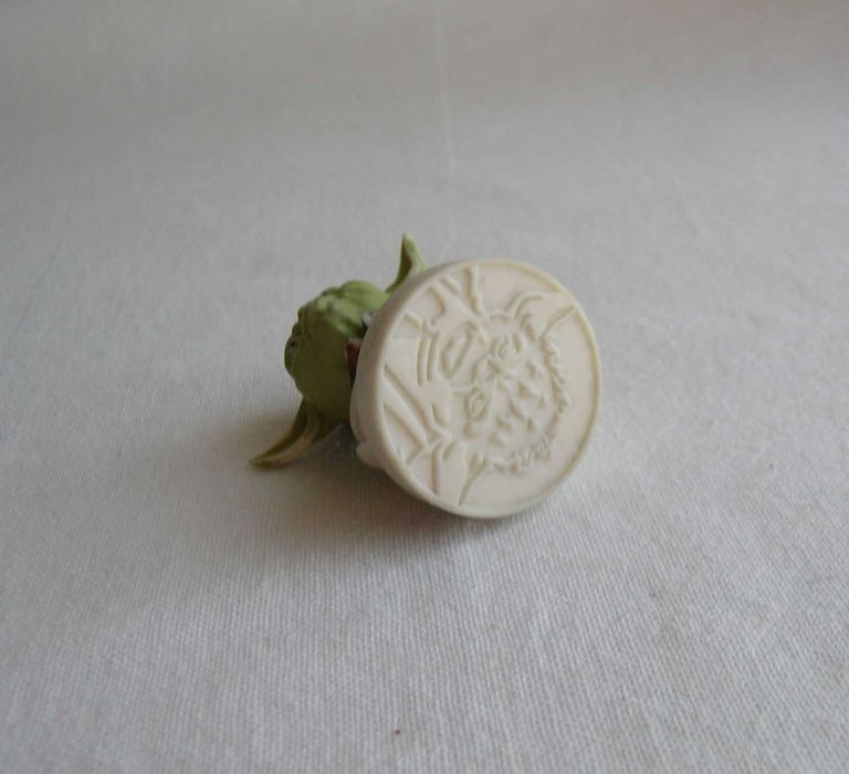 Figurka Yoda - ciekawa
