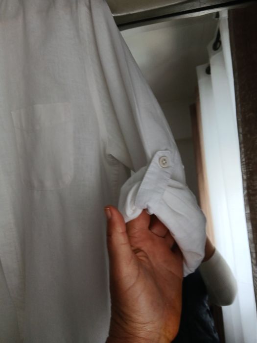 Camisa branca 1 bolso