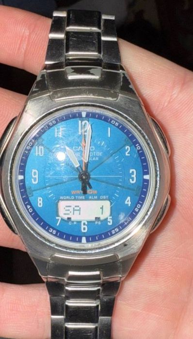 Продаються CASIO,та Об'єктів.