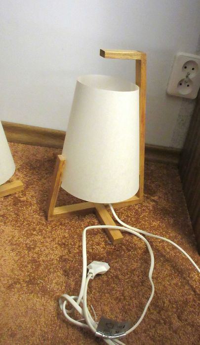 Dwie lampki stołowe, nocne