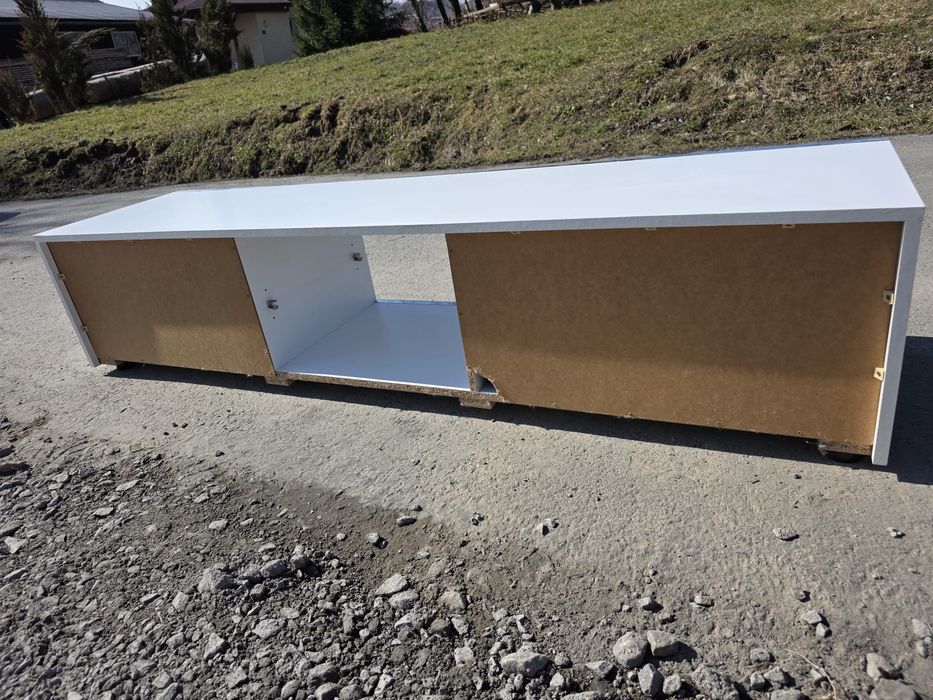 Szafka pod telewizor