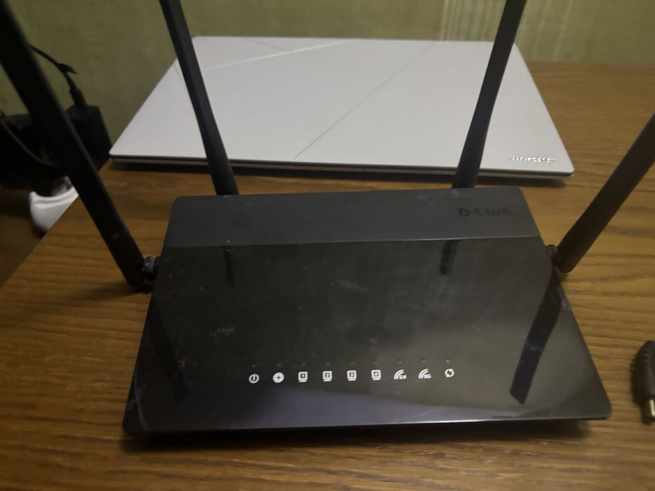 Router D-Link DIR-841