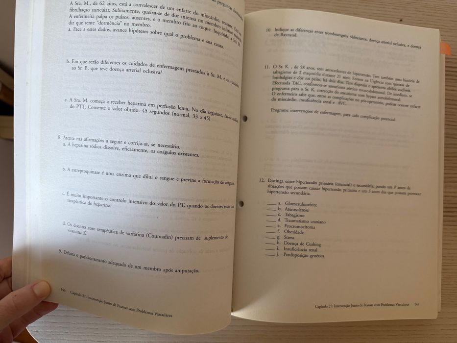 Enfermagem Médico- Cirúrgica : conceitos e prática clínica