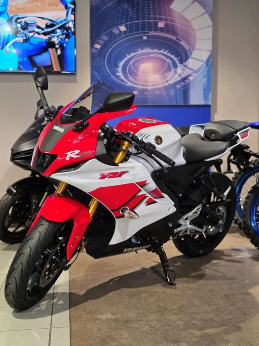 Yamaha R125 MY2026 Anniversary White z dostawą do domu