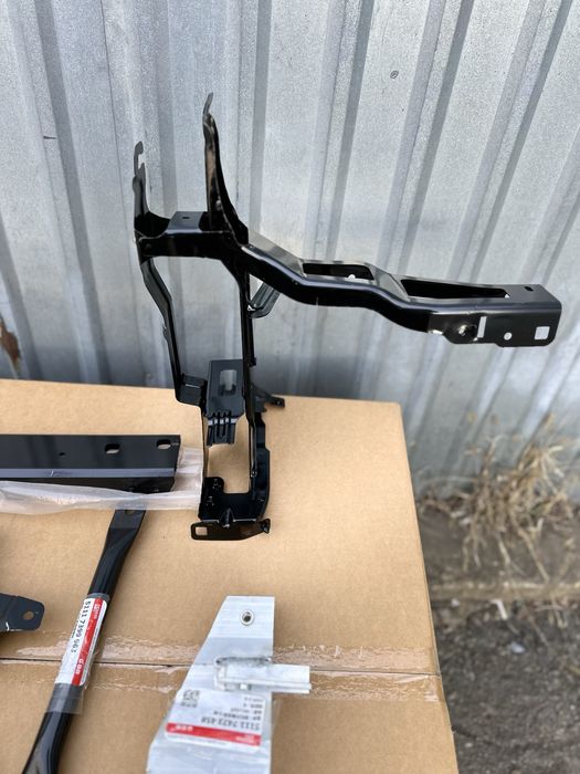 Телевизор панель распорка BMW G05 G06 G30/38 G01/08 GG07 части панели