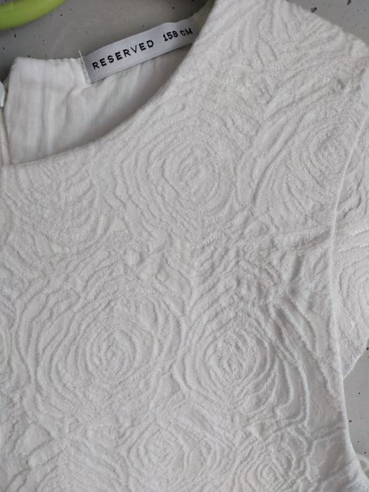 Żakardowa sukienka Reserved 158