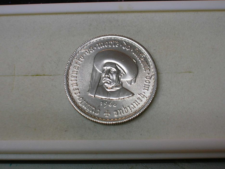 Moeda 5$00 - 1960 / Inf. D .Henrique