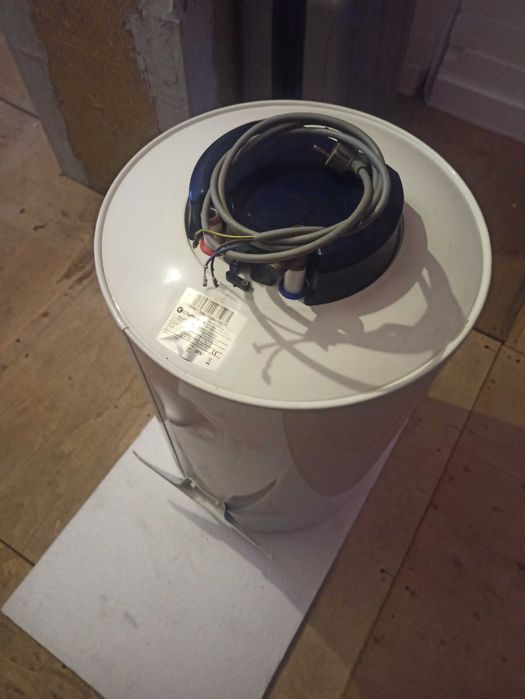 Бойлер 80 літрів елктричний