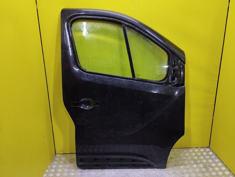 Двері Трафик 3 Виваро Двері передні праві Trafic 3 Opel Vivaro
