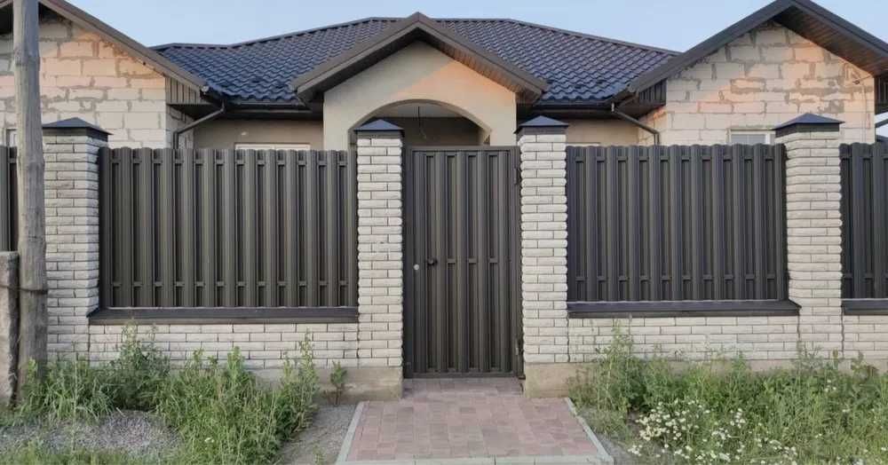 Штакетник металлический - купить металлоштакетник ‼️ Без посередників!